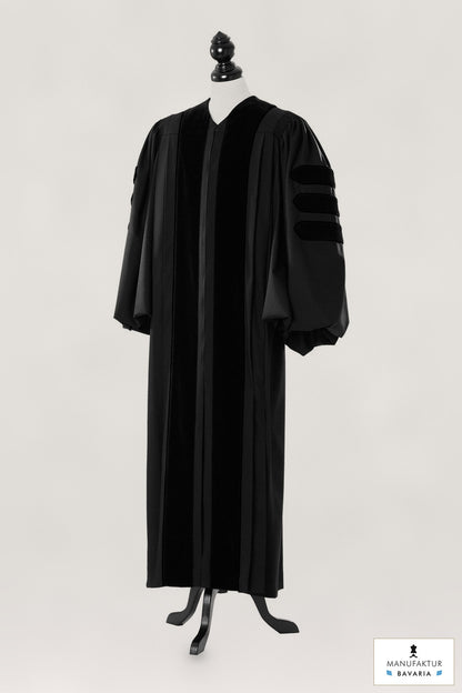 Deluxe Schwarz Geistlichen-Talar – Royal Regalia – Originalfoto mit Stofflogo