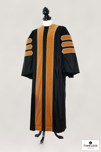 Doktor Ingenieurwissenschaft – Silver Wool / Gold Silk – Originalfoto mit Stofflogo