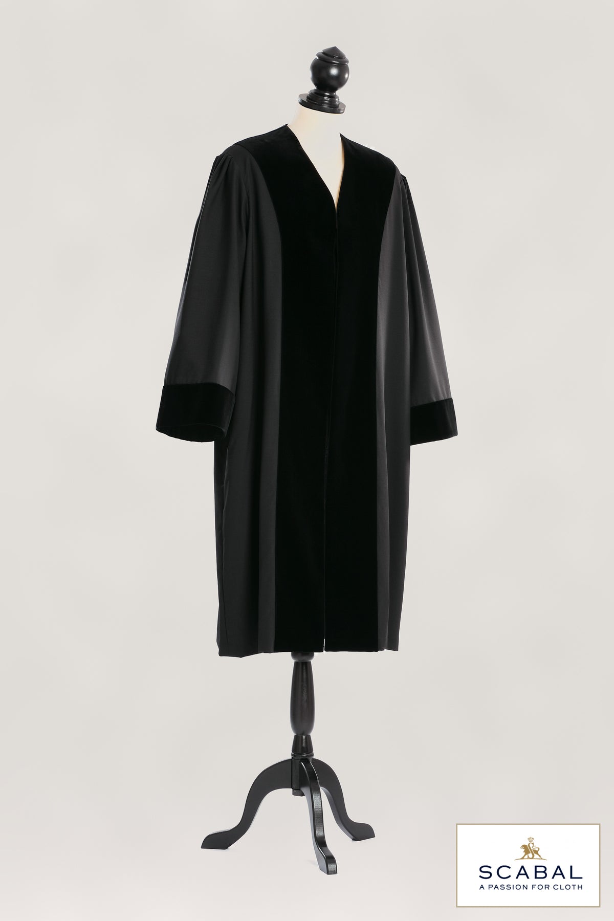 Staatsanwaltsrobe – Capri Cool Wool – Studioaufnahme mit Tuchhauszeichen