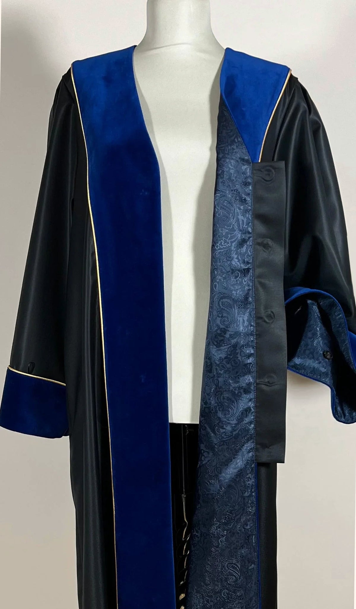 Vollfütterung – dunkelblaues Paisley-Innenfutter, in Handarbeit gefertigt
